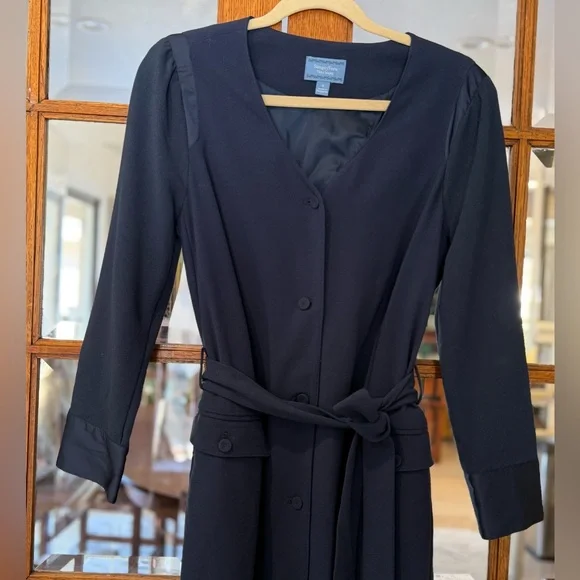 Simply Vera by Vera Wang Navy Women’s Coat Dress. Size 6. - Picture 2 of 6
